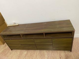 Console Table Furniture Tables Chairs On Carousell