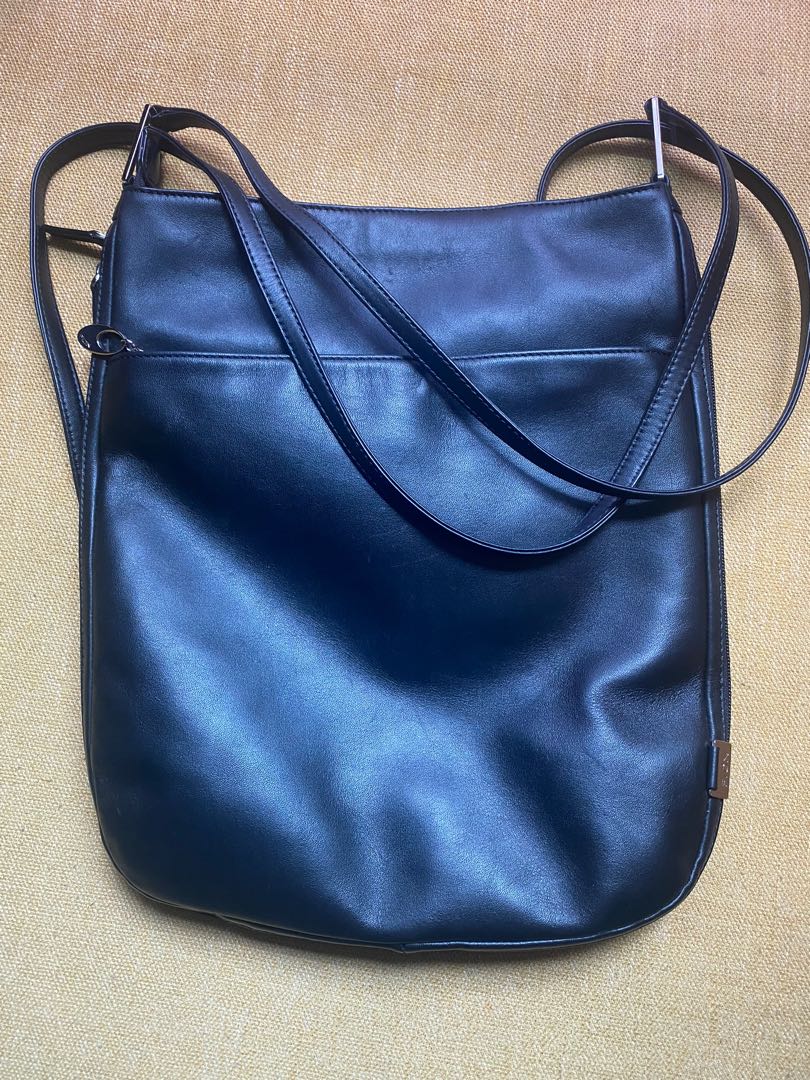 Fion Bag 2 way bag bought at Takashimaya, Women's Fashion, Bags ...