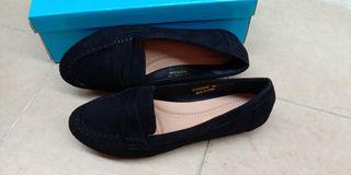 Flat Shoes Yongki Komaladi