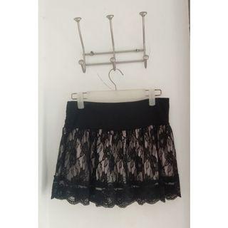 Lace mini skirt