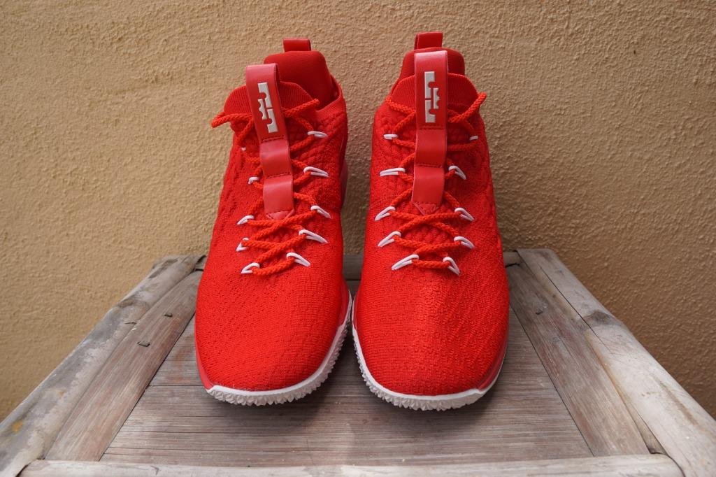 Lebron james 15 shoes red store