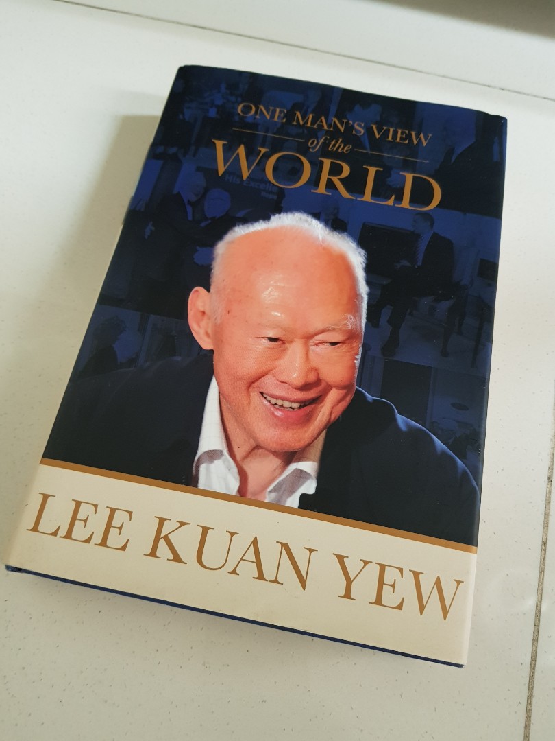 Lee Kuan Yew And Book On Singapore S History Books Stationery Magazines Others On Carousell