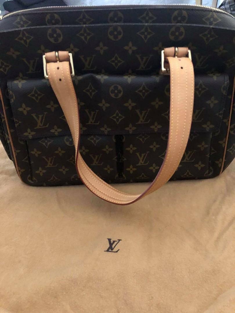 LV Monogram Multipli Cite Shoulder Bag, great pre loved condition, some  scuffs to canvas (see photos). Measures 14.5 x 10.25 x 4.5 Drop…