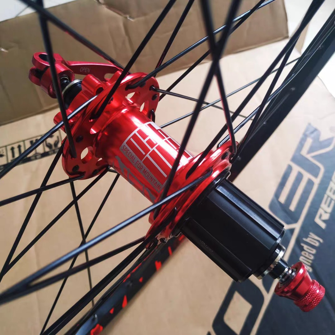 loud mountain bike hubs