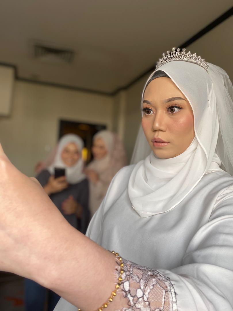 Makeup Murah (Category: Makeup) located in Kuala Lumpur. Submitted by stuffbymyrra (Listing ID 1035955549, Image 3). Description: IG: @facesbymyrra Makeup rate: RM150 - RM250 exc transport.