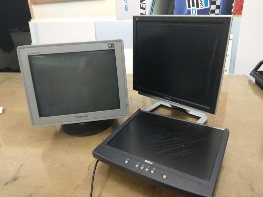 Monitor 19in And 17in Cheap Take All Electronics Computers Others On Carousell