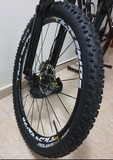 (Category: ) located in . Submitted by runner85 (Listing ID 1035931077, Image 1). Description: .