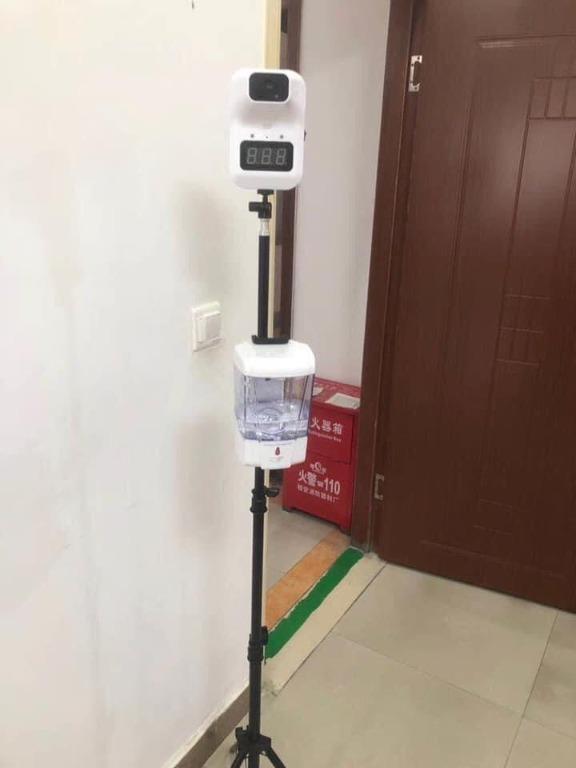 Non Contact Digital Thermometer with Alcohol Dispenser (Category: Other Kitchen Appliances) located in Manila. Submitted by sportshubb (Listing ID 1035850301, Image 2). Description: Non Contact Digital Thermometer with Alcohol Dispenser Includes: Digital Non Contact Thermometer, Alcohol Dispenser, Stand Price: 4000 Wholesale price: 3800 (minimum of 2pcs) FB Page: Facebook.com/sportshubb 09553905436 - Globe 09558494266 - Globe 09507383831‬ - Smart