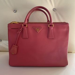 (Category: ) located in . Submitted by allaboutluxph (Listing ID 1035881454, Image 1). Description: .