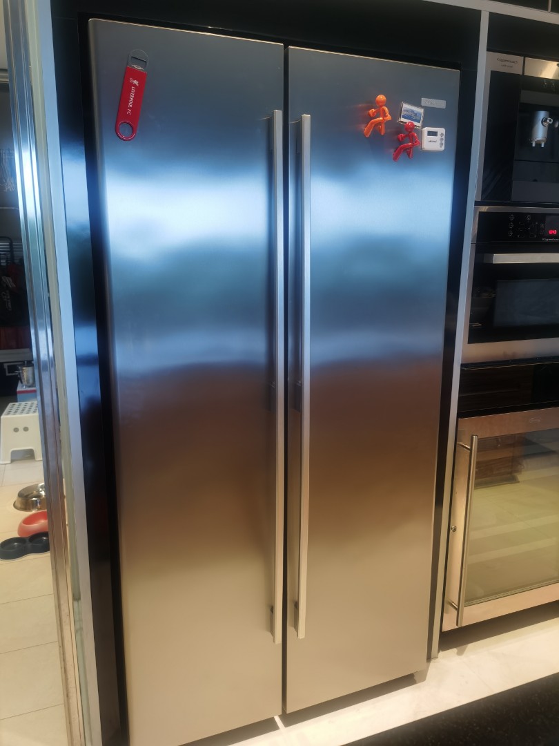 Electrolux sidebyside refrigerator, TV & Home Appliances, Kitchen
