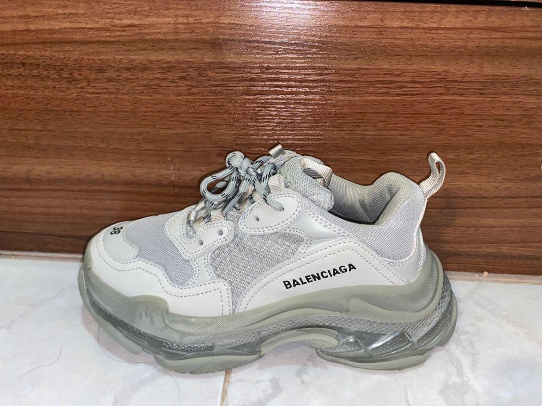 balenciaga 38 triple s