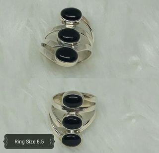 Black Onyx S925 Sterling Silver Ring Size 6.5