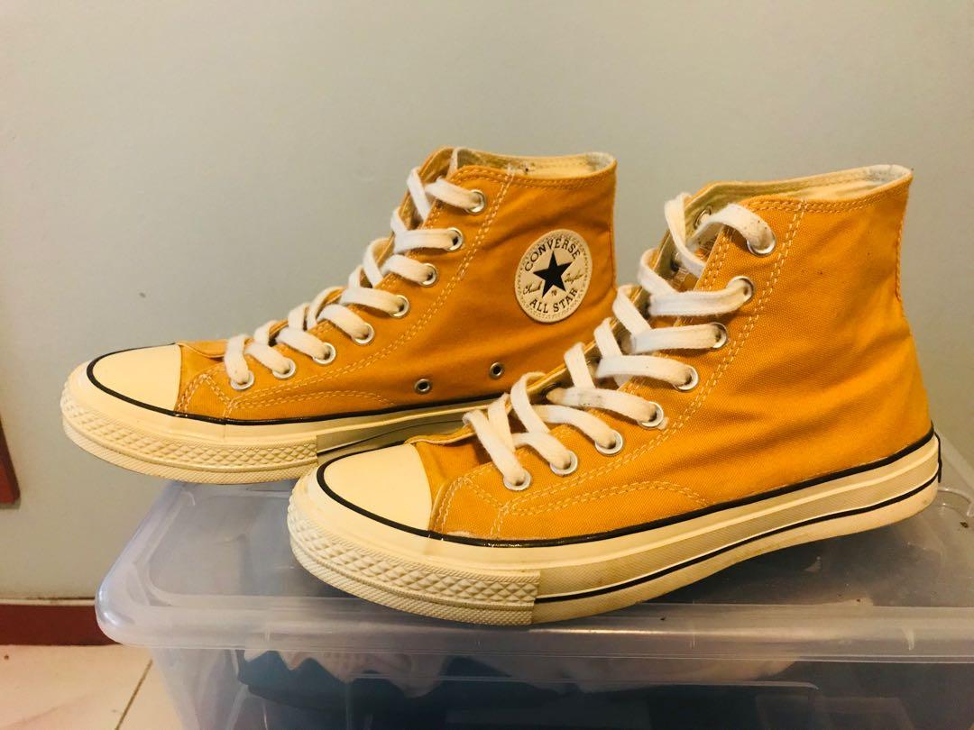converse chuck taylor kuning