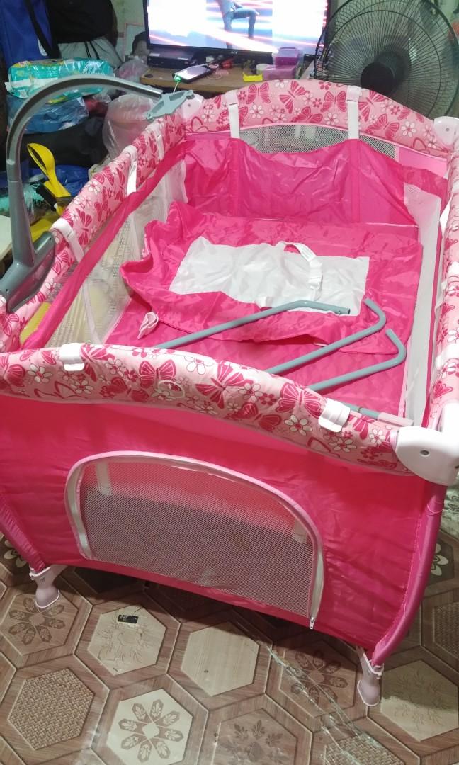 Giant carrier crib pink top