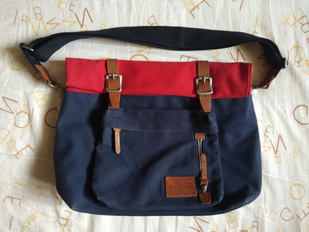 Doughnut messenger discount bag