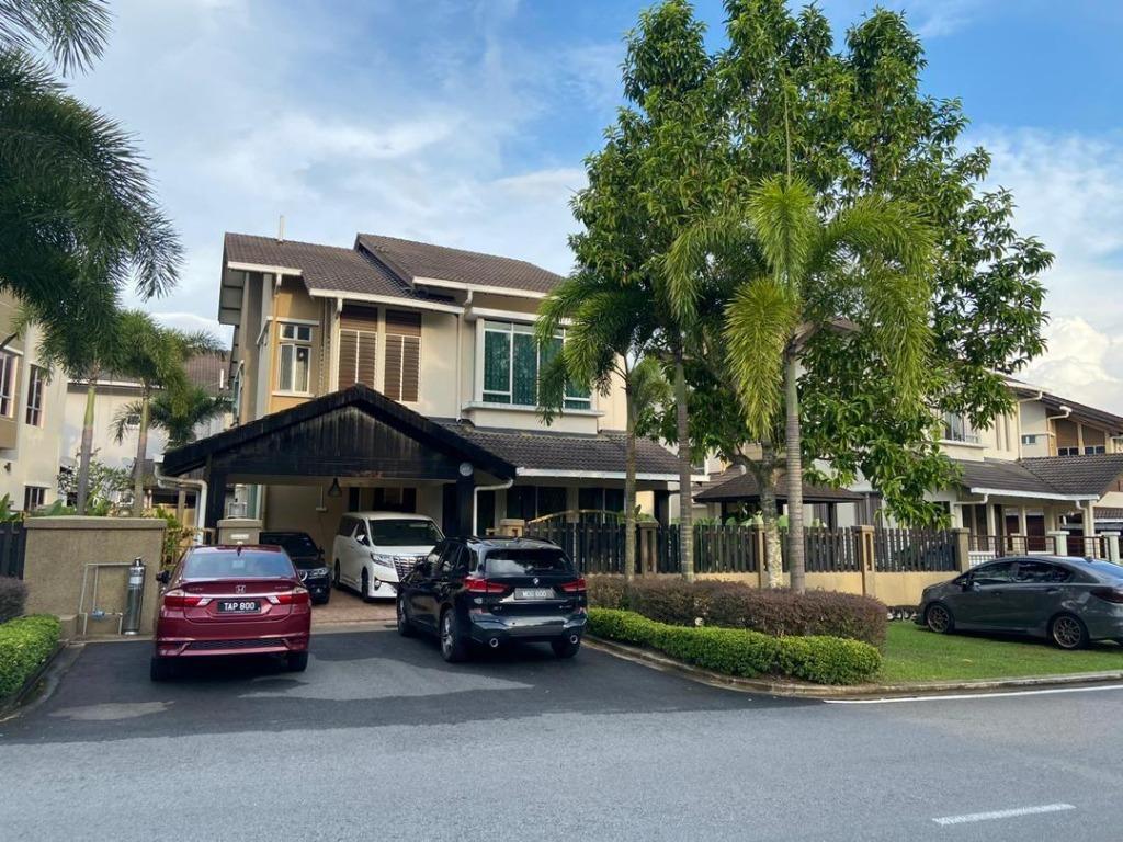 For Sale Double Storey Bungalow Anjung Suasana Bandar Seri Putra Property For Sale On Carousell
