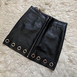 FOREVER 21 FAUX LEATHER SKIRT