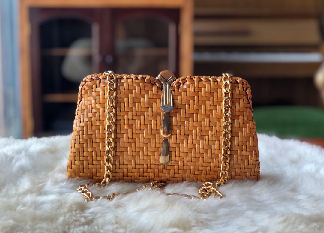 Vintage Greta Made in Italy Basket Weave Leather Shoulder Bag