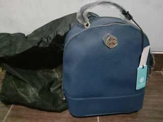 (Kategori: ) berada di . Dikirim oleh alychacha (ID iklan 1035987374, Gambar 1). Deskripsi: .