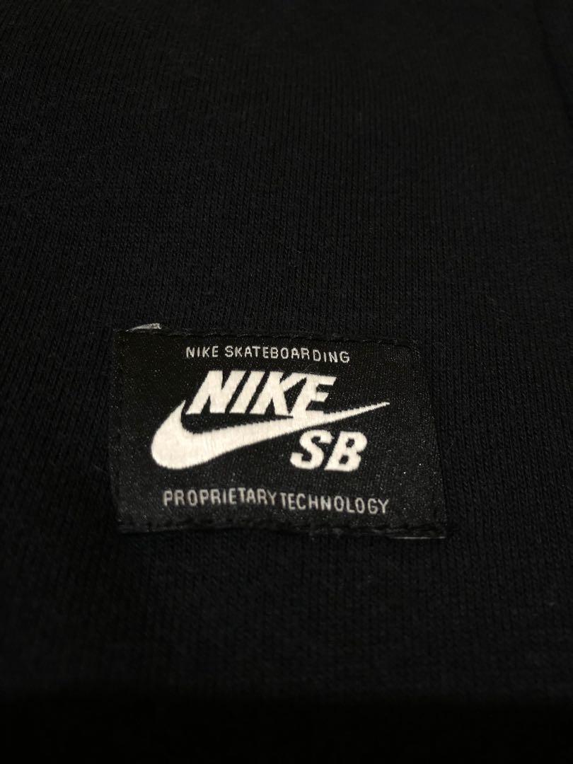 Nike SB Crocodile Pullover Hoodie Embroidered Logo on Sleeve, Men's