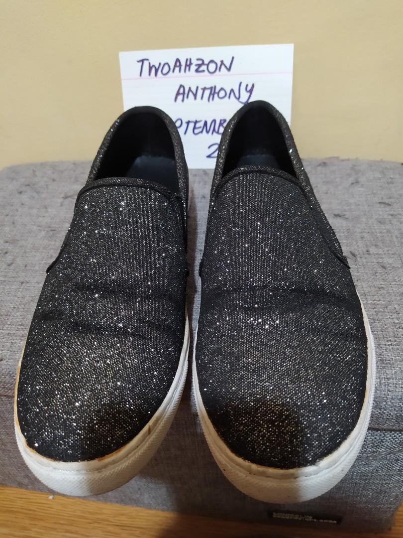 payless slip on shoes