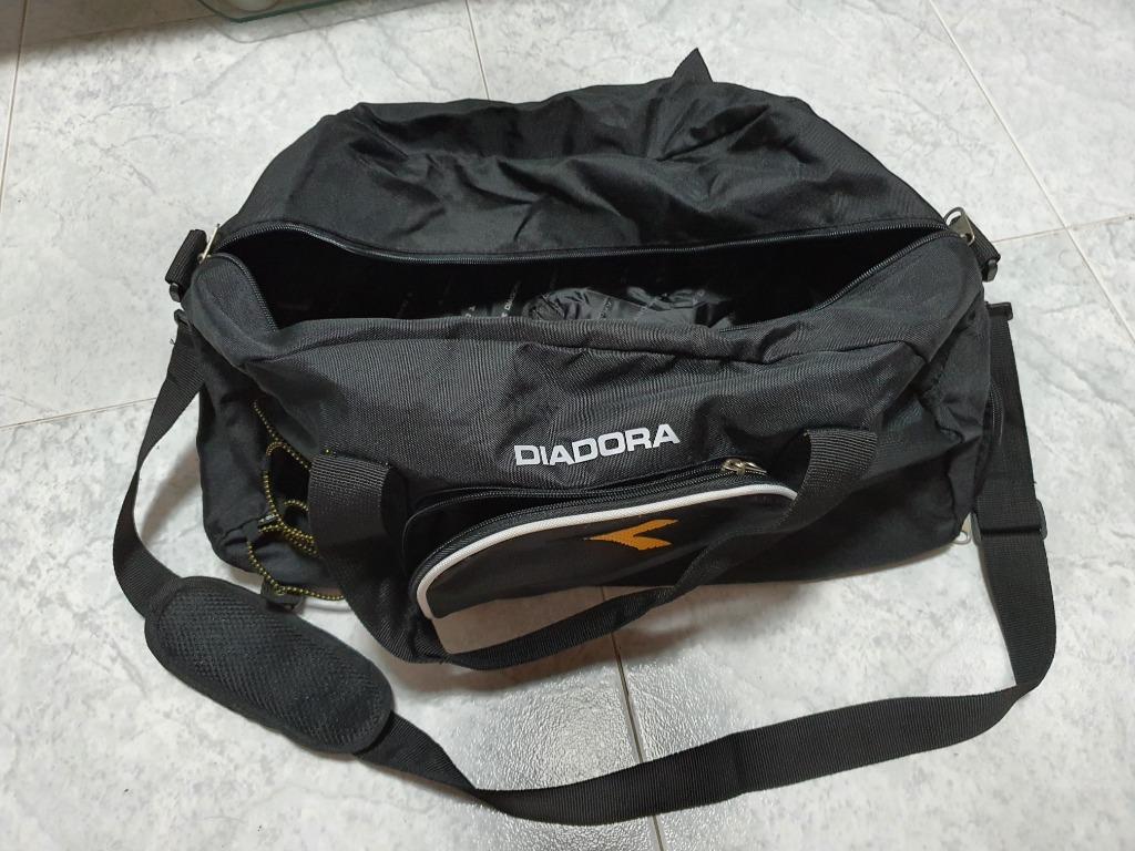 diadora gym bag