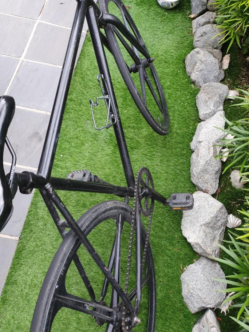 Steel frame fixie, Bicycles & PMDs, Bicycles, Fixies on Carousell