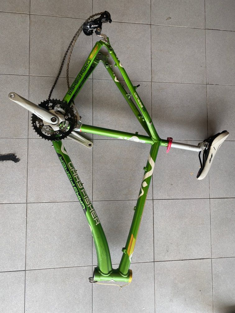 *USED* Gary Fisher MTB Frame + Parts, Sports Equipment, Bicycles