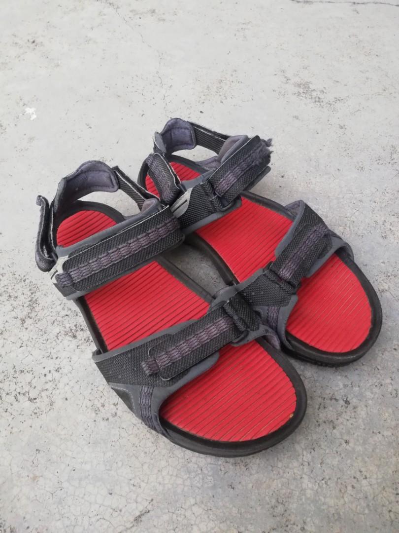 Acg flip flops clearance