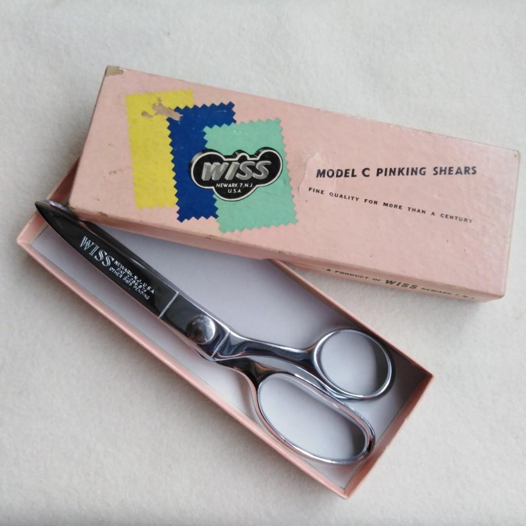 Vintage Wiss USA 8 inch Pinking Shears in Gift Box 