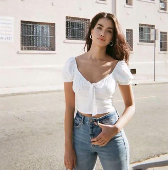 bustier puff sleeve top