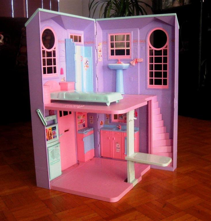 BARBIE DREAM HOUSE PALACE CASTLE LARGE DOLLS HOUSE FOLDS PURPLE