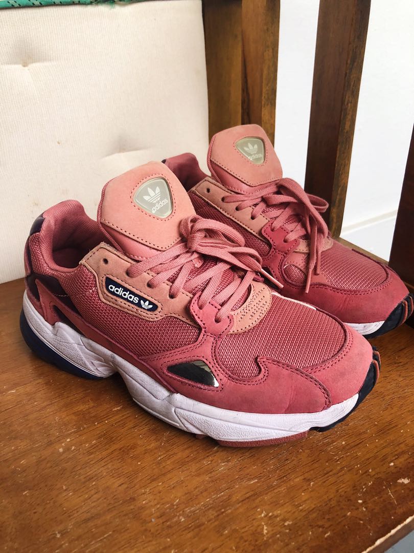 Adidas falcons uk hotsell