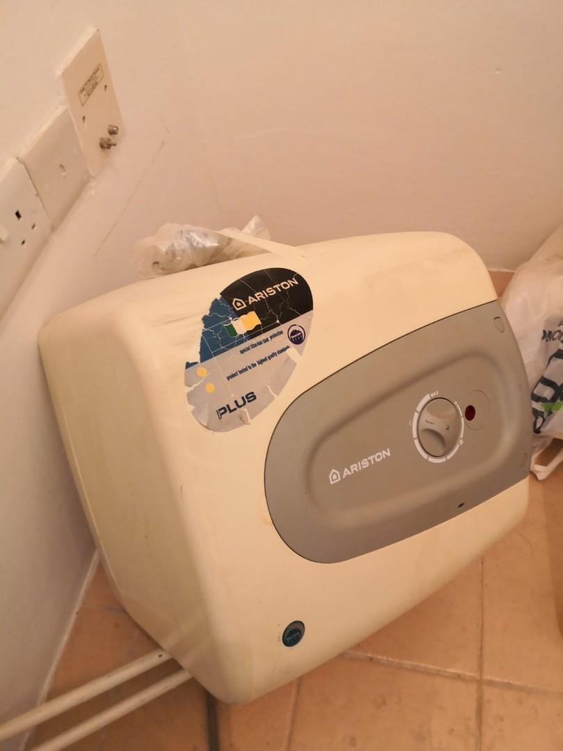 Ariston Hot Water Heater Made in Italy, TV & Home Appliances, Water