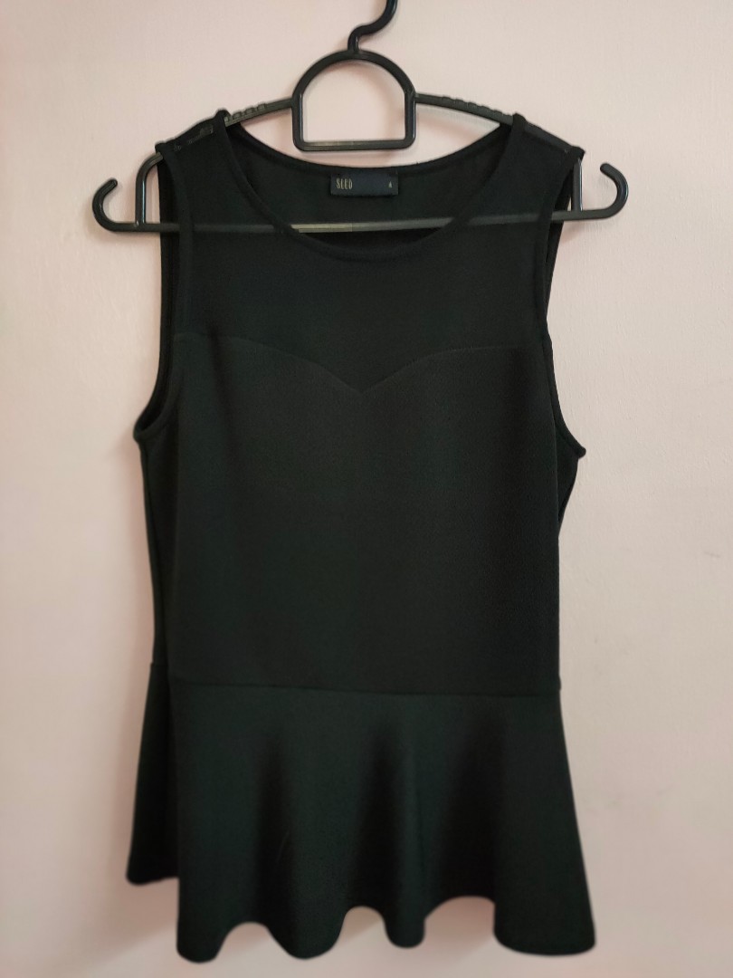 black sleeveless peplum top