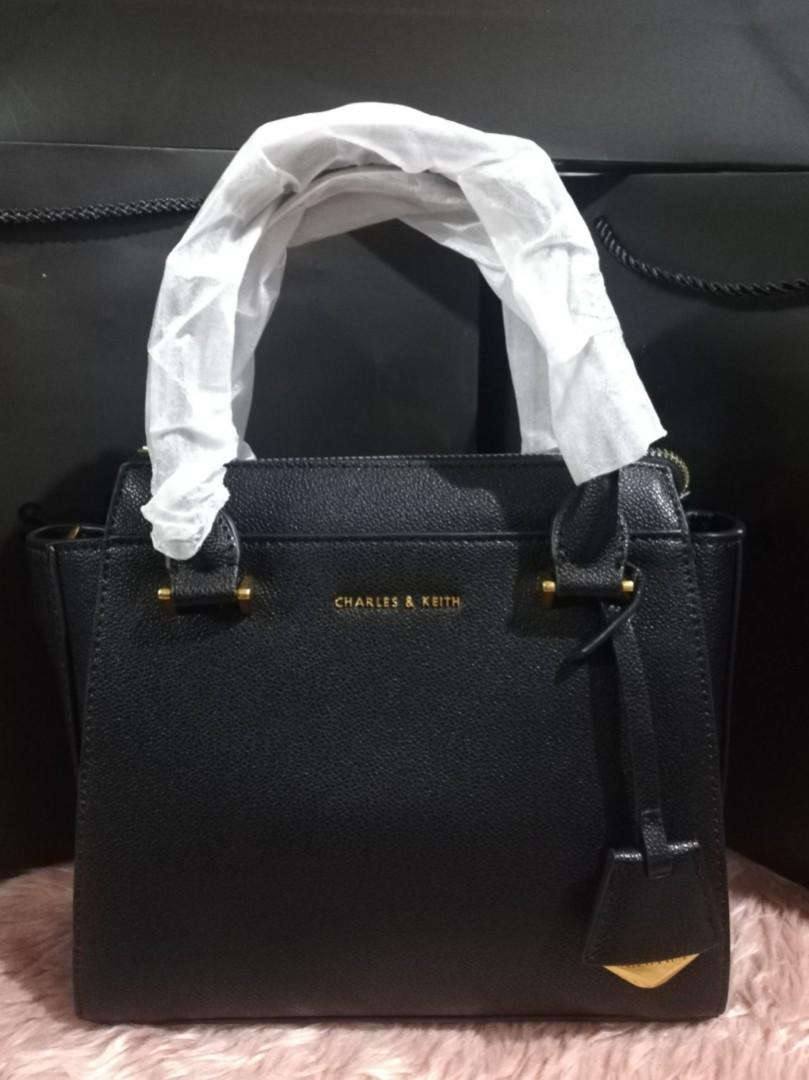 Charles and keith structured trapeze bag shop