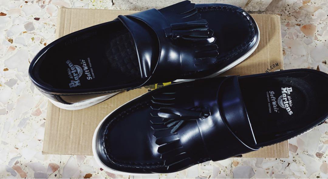DR Martens Edison Black Men s Fashion Footwear Boots on Carousell
