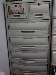 (Category: ) located in . Submitted by sassiespreloved (Listing ID 1036372688, Image 1). Description: .