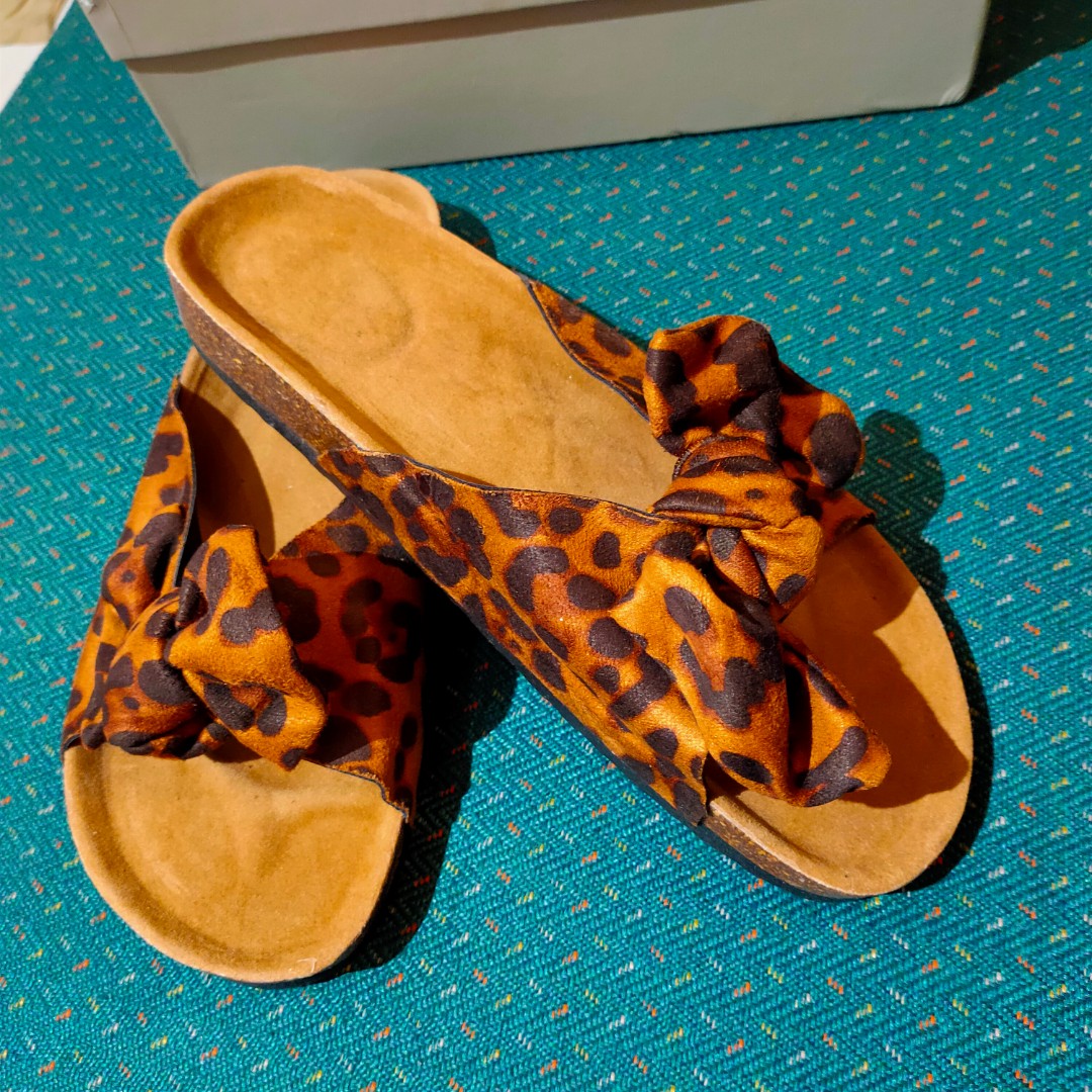 Leopard print slip on sandals clearance