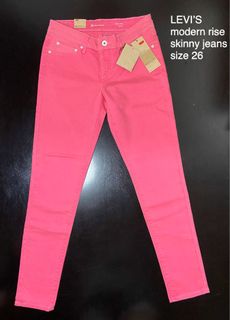 (Category: ) located in . Submitted by HeartyCloset (Listing ID 1036206558, Image 1). Description: .