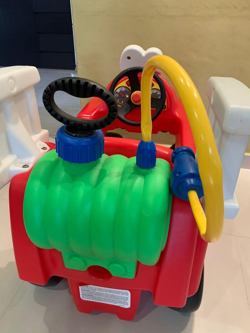 Little Tikes Pump & Spay Fire Engine, Hobbies & Toys, Toys & Games on