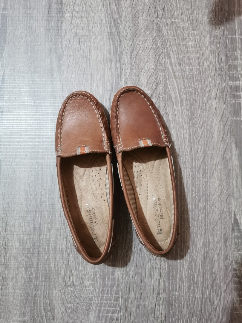 Naturalizer boat shoes top
