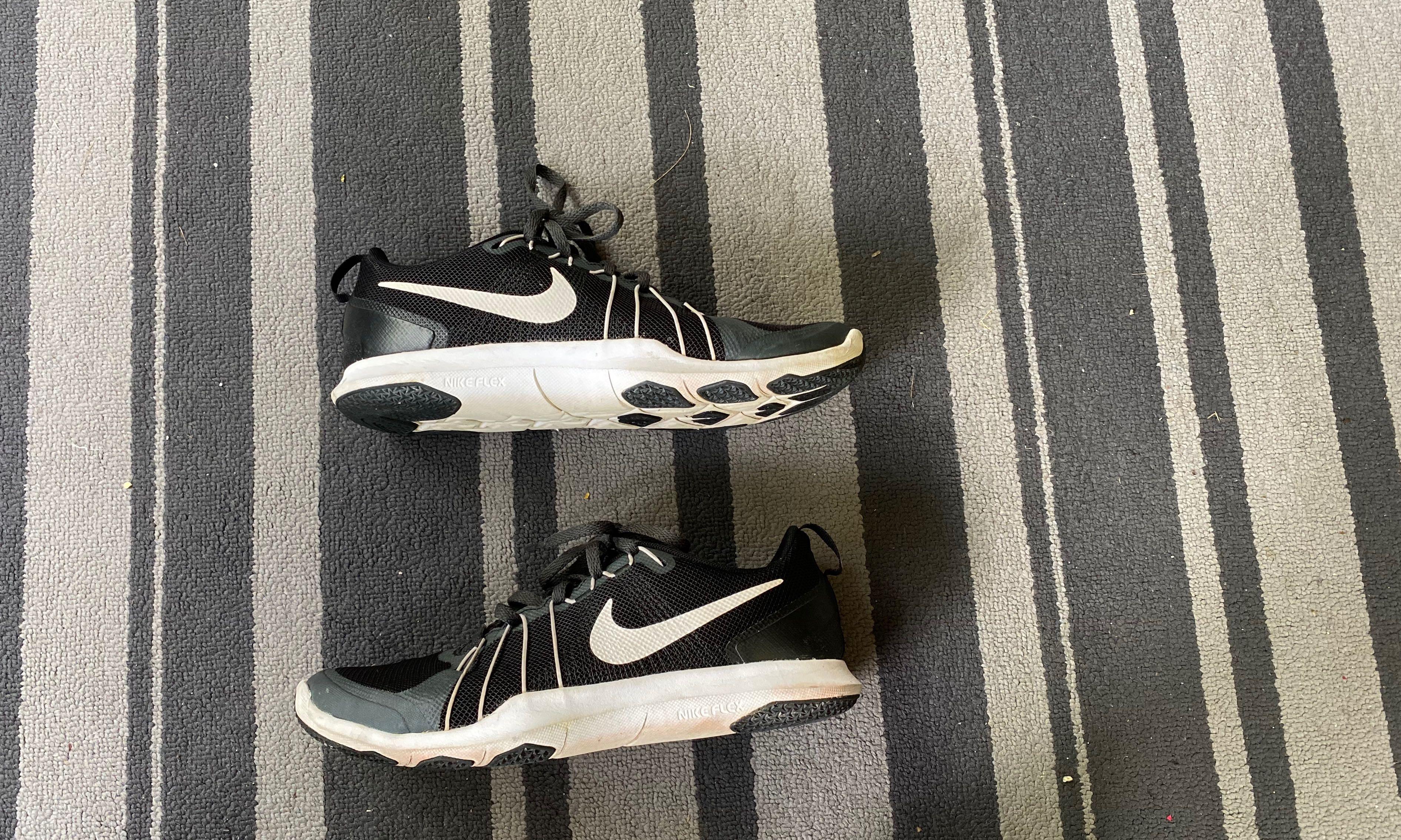 nike flex train aver