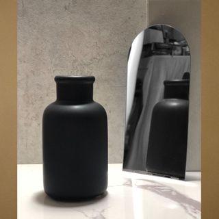 Nordic Black Vase