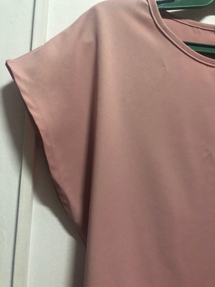 Pink Corporate Dress (Category: Evening dresses & gowns) located in Manila. Submitted by attyshelly (Listing ID 1036241254, Image 3). Description: Originally priced at 1,249.00 php Worn just once RFS: minimalism lifestyle.