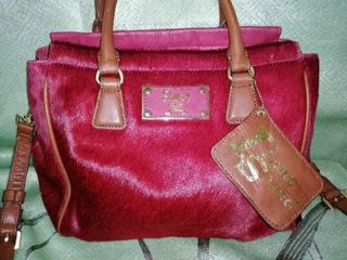 (Category: ) located in . Submitted by bag_collections (Listing ID 1036338320, Image 1). Description: .