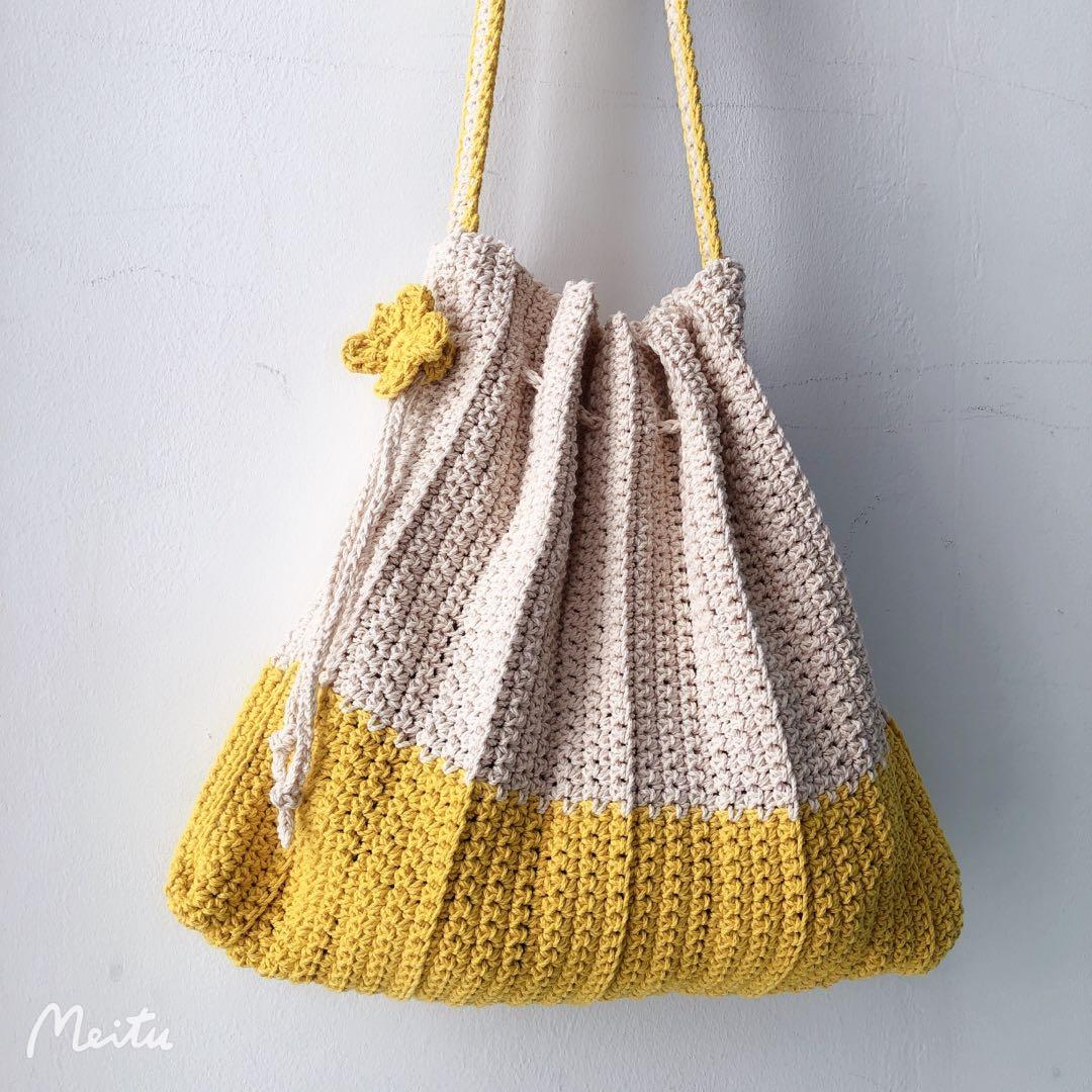 Pleated crochet bag deals