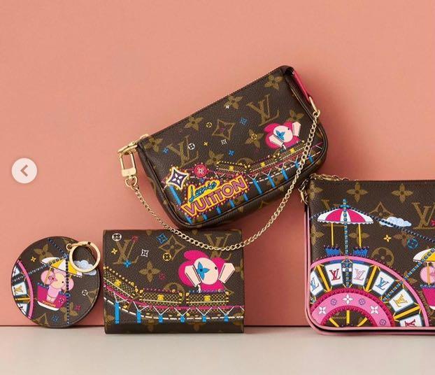 💖Preorder Louis Vuitton Christmas Animation Mini Pochette 2020, Women's  Fashion, Bags & Wallets, Cross-body Bags on Carousell
