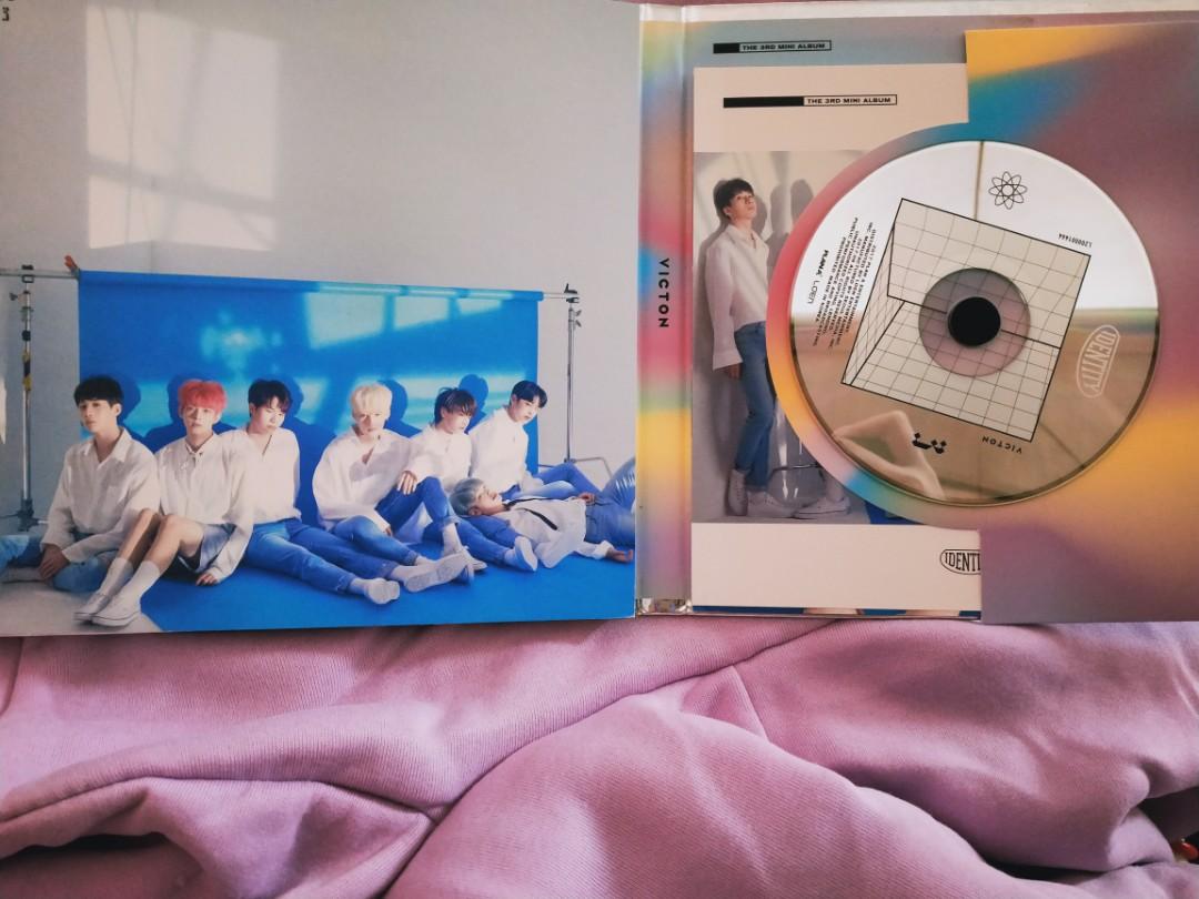 SIGNED ALBUM] VICTON 3RD MINI ALBUM IDENTITY, Hobbies & Toys