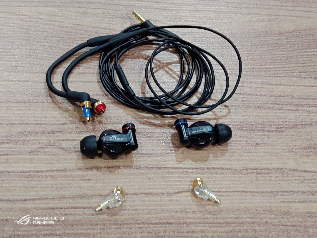 Sony MDR-EX800ST, Audio, Headphones & Headsets on Carousell